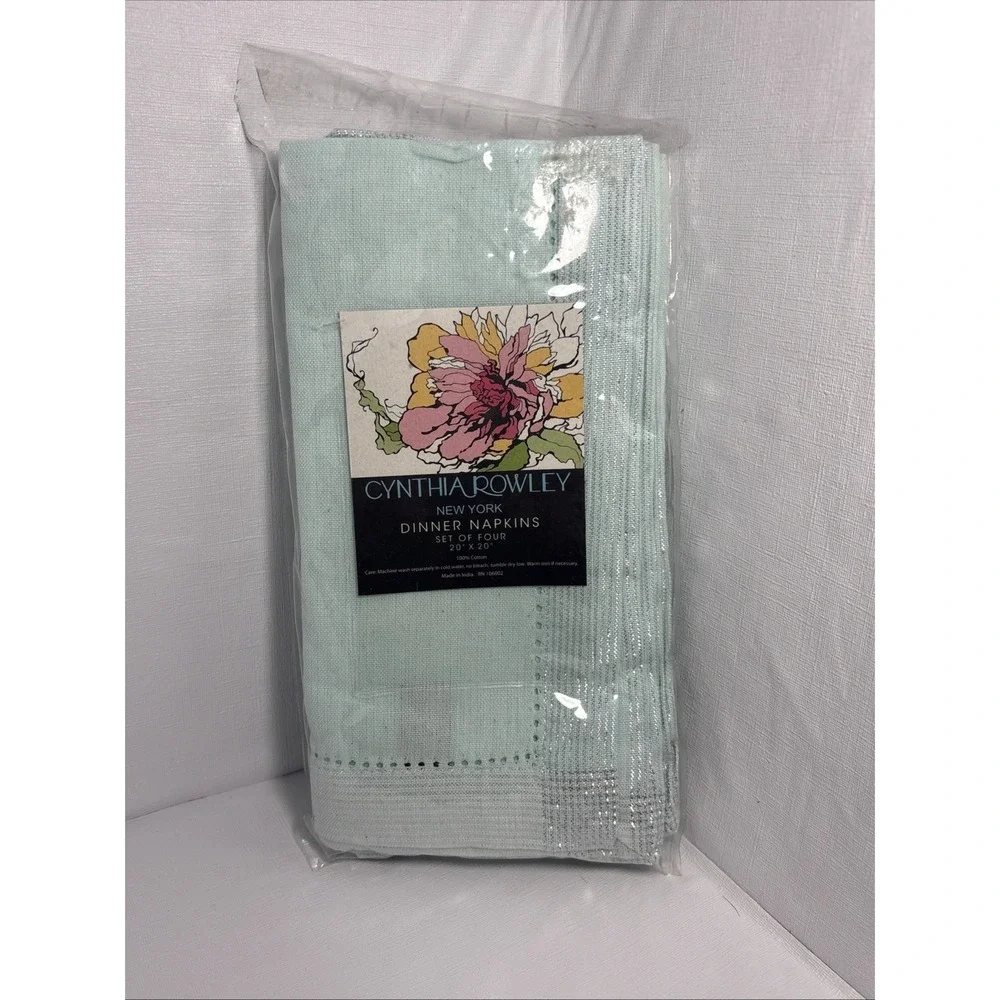 Cynthia Rowley New York Set of 4 Dinner Napkins